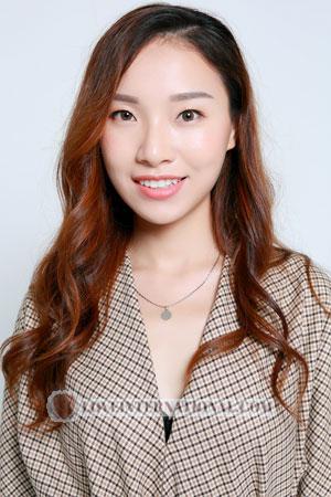 182096 - Lai Age: 25 - China