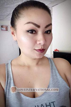 183283 - Punyisa Age: 44 - Thailand