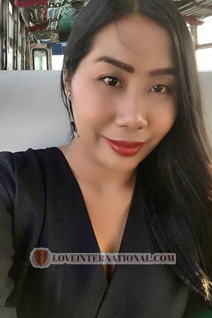 191477 - Khwanyuen Age: 40 - Thailand