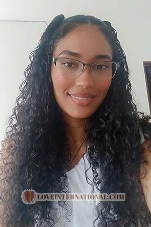 212143 - Vanessa Age: 29 - Colombia