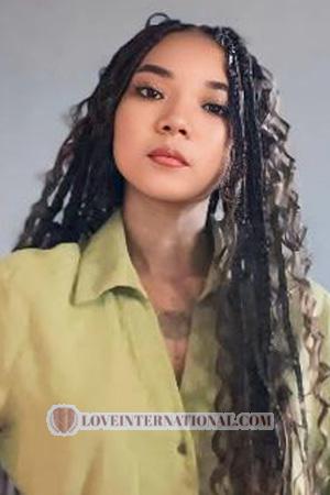 223196 - Isabel Age: 22 - Colombia